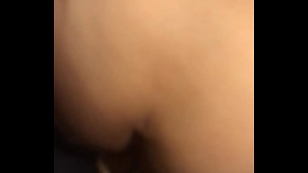Doggy địt em gái tươi ngon mới lớn