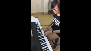 Clip sex VN Nữ sinh Việt cho bạn trai địt quay clip
